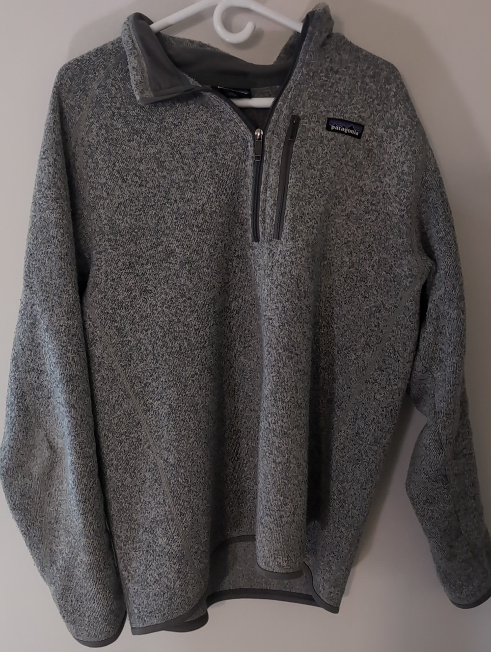 Patagonia Men’s Heather Gray Quarter-Zip Fleece Pullover
